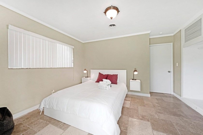*Income-Producing Pool Home + Guest House Potential*. Investor - photo 23