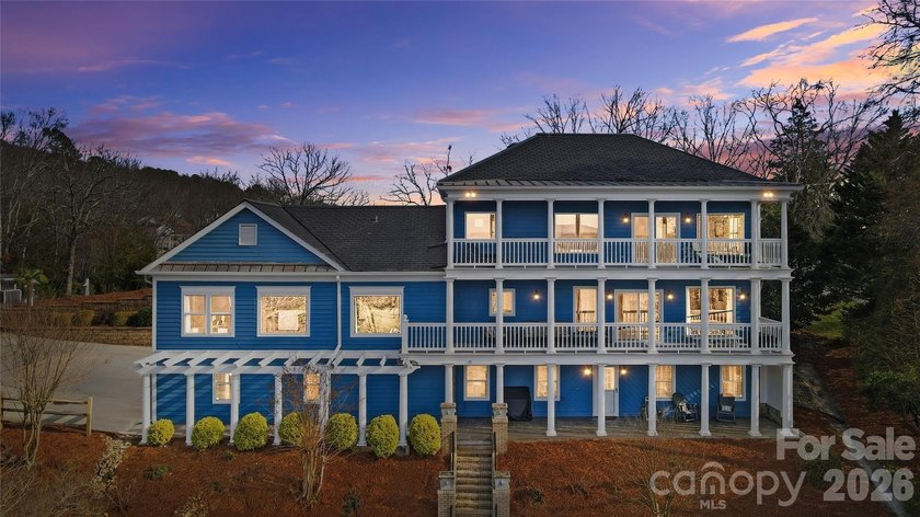 Escape the ordinary. Embrace the lake. This Charleston-inspired - photo 3
