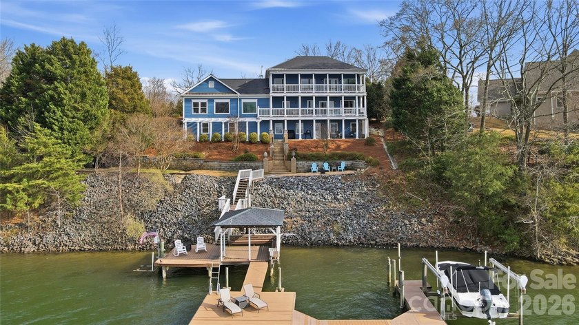 Escape the ordinary. Embrace the lake. This Charleston-inspired - photo 5
