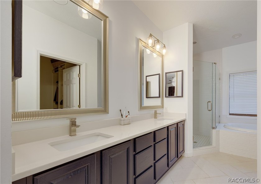 description: Beneath the shade of grand oaks, this updated 3-bed - photo 29