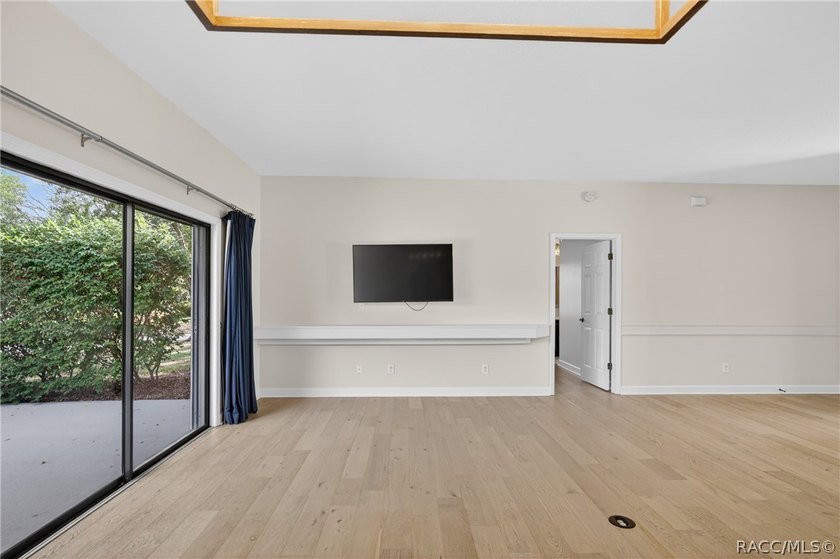 description: Beneath the shade of grand oaks, this updated 3-bed - photo 41