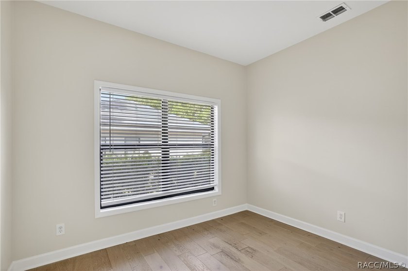 description: Beneath the shade of grand oaks, this updated 3-bed - photo 46