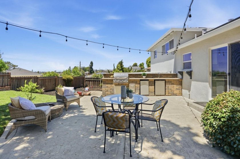 Charming Castro Valley home with Natural Beauty of a Back Yard - photo 18