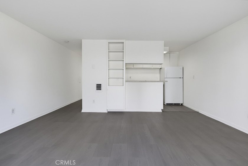 Don't miss this ground level studio condo with inside view of - photo 9