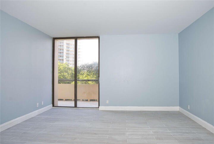 Beautifully renovated 2-bedroom, 2-bath corner residence on the - photo 16