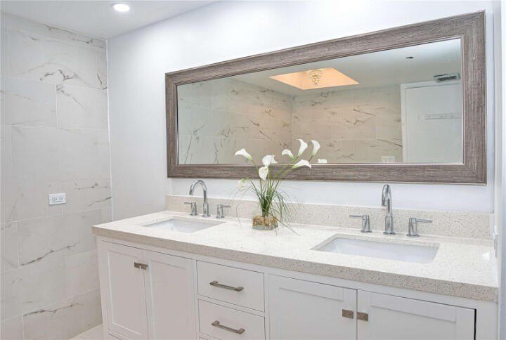 Beautifully renovated 2-bedroom, 2-bath corner residence on the - photo 20