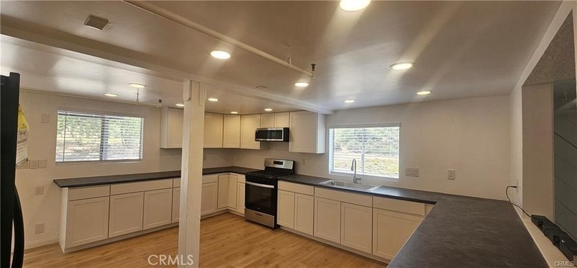 Welcome to a one-of-a-kind real estate investment opportunity - photo 6