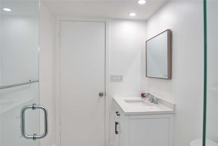 Beautifully renovated 2-bedroom, 2-bath corner residence on the - photo 32