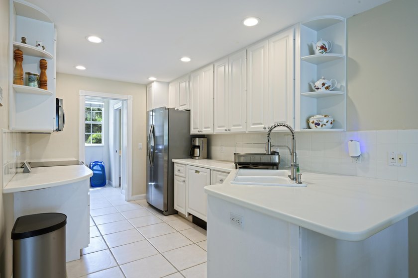 Welcome to Cataline Lakes! Single family attached with 3 - photo 8