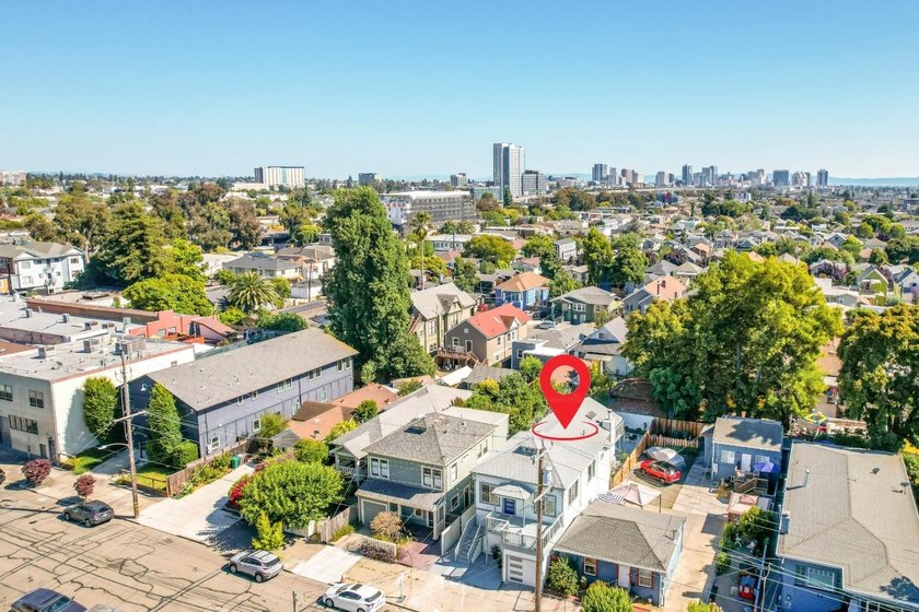 Welcome to 767 47th Street, a beautifully updated Craftsman home - photo 40