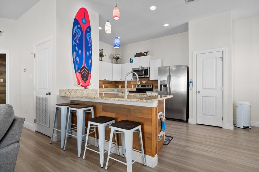Welcome to Coral Reef Cottages, a beautifully furnished coastal - photo 4
