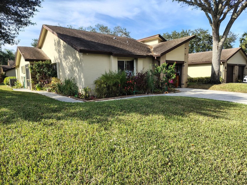 Spacious 3 Bedroom 2 Bath residence in 55+ community. Open Floor - photo 2