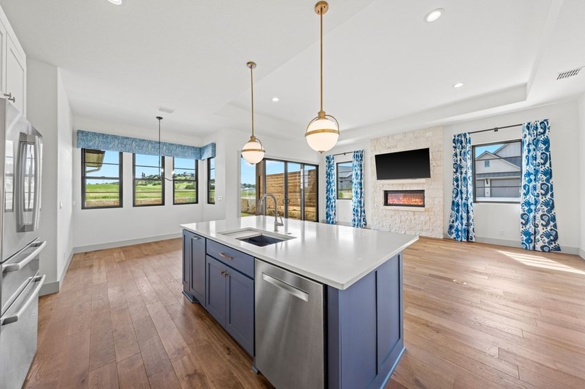 Experience luxury Hill Country living in this stunning rock &amp; - photo 15