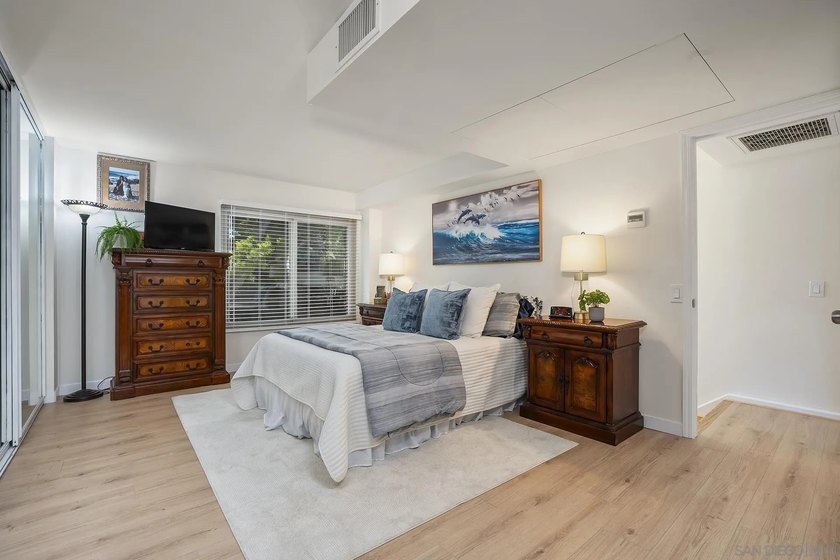 Beautifully Updated Point Loma Townhome in the Highly - photo 22