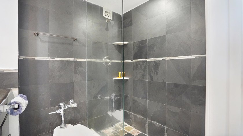 Welcome to Ocean Manor Condo in Fort Lauderdale, where - photo 8