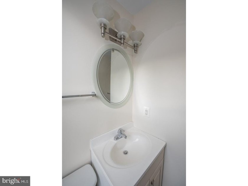 Rittenhouse Square Area Condo at 20th and Chestnut, 1 bed unit - photo 14