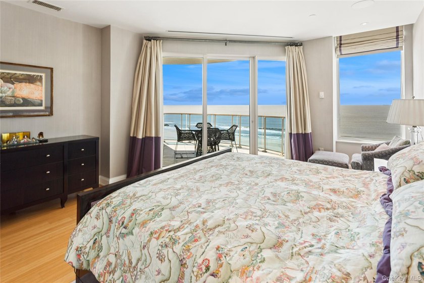 Experience penthouse living at its finest in one of Long Beach's - photo 23