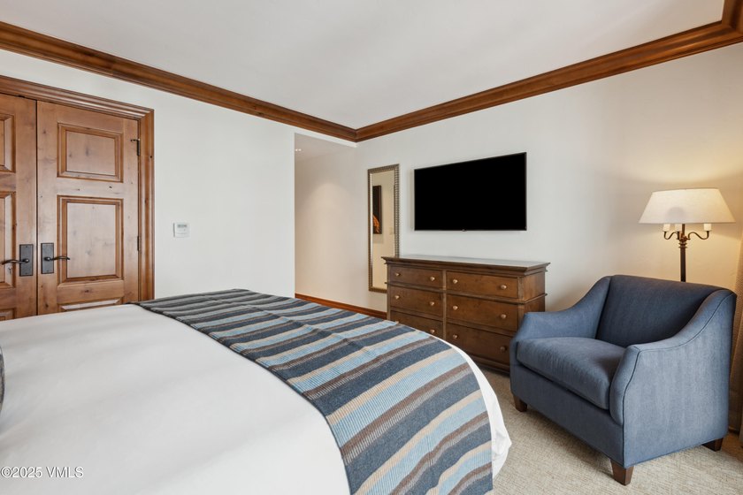 As a resident, you'll take pleasure in the Park Hyatt's luxury - photo 32