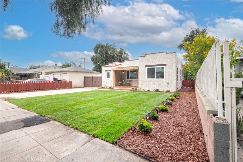 Pacific Park Location! This stunning home OFFERS: the perfect - photo 5