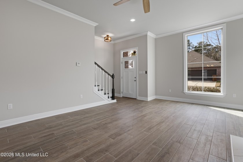 Discover the perfect blend of peace-of-mind living and prime - photo 6