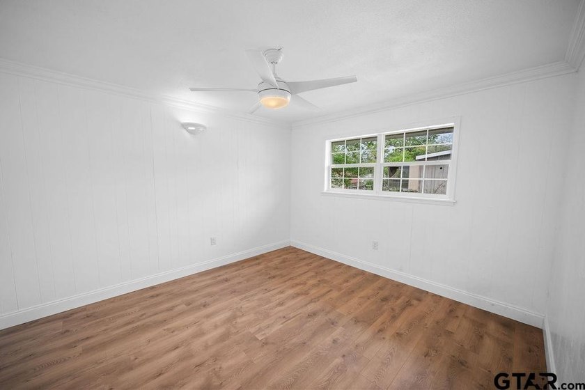 Welcome to this beautifully updated 3 bedroom 2 bath home - photo 22