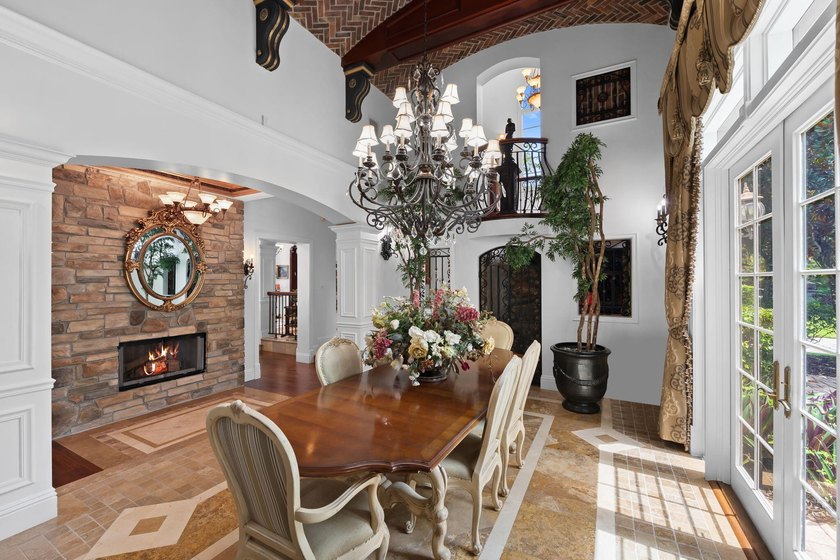 Spectacular, Grande Manor on 3 sprawling acres completely fenced - photo 26