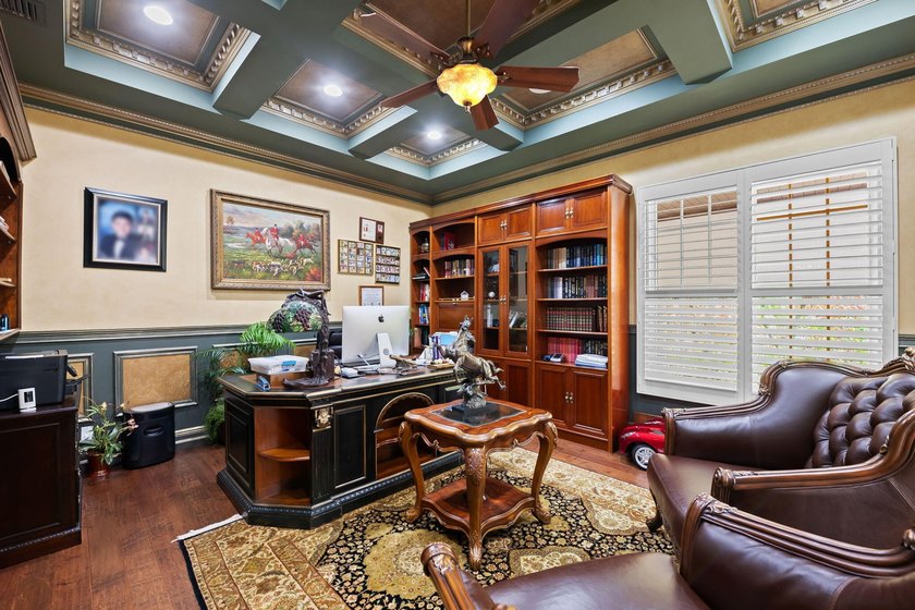 Spectacular, Grande Manor on 3 sprawling acres completely fenced - photo 33
