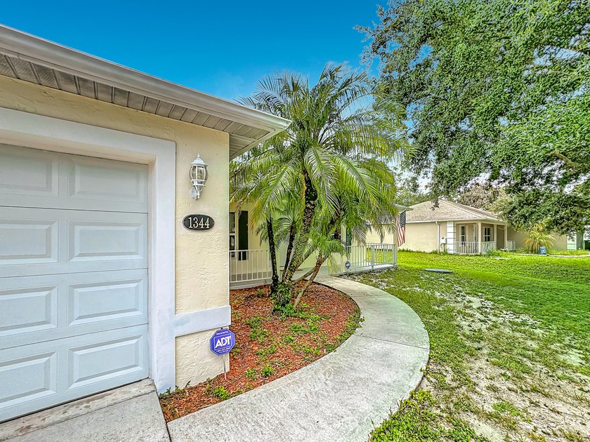 This well-maintained 3-bedroom, 2-bath CBS home, built in 2005 - photo 9