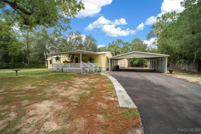 Welcome to this charming 2-bedroom, 1.5-bath single wide - photo 4