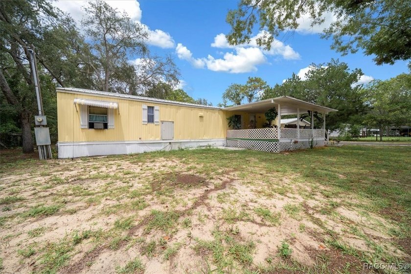 Welcome to this charming 2-bedroom, 1.5-bath single wide - photo 7