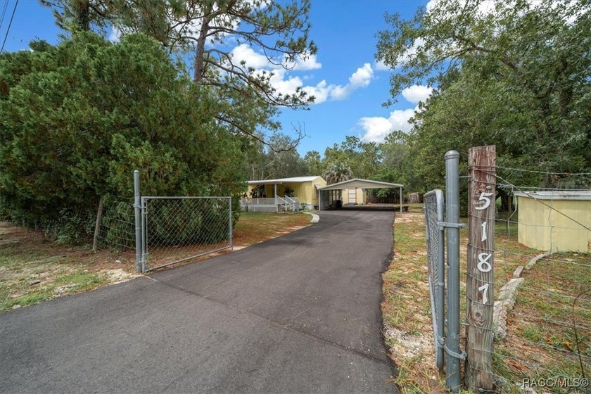 Welcome to this charming 2-bedroom, 1.5-bath single wide - photo 8
