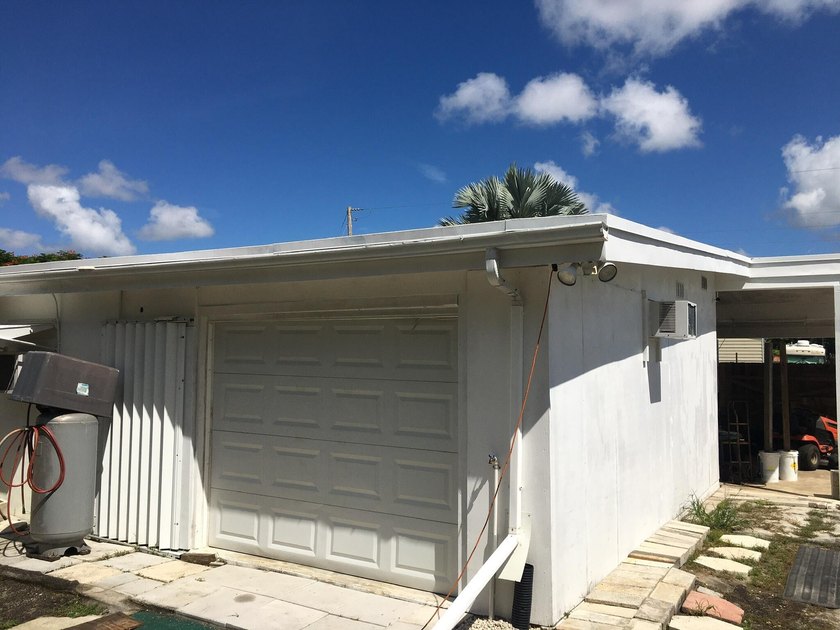 This charming property offers privacy, space, and immediate - photo 7