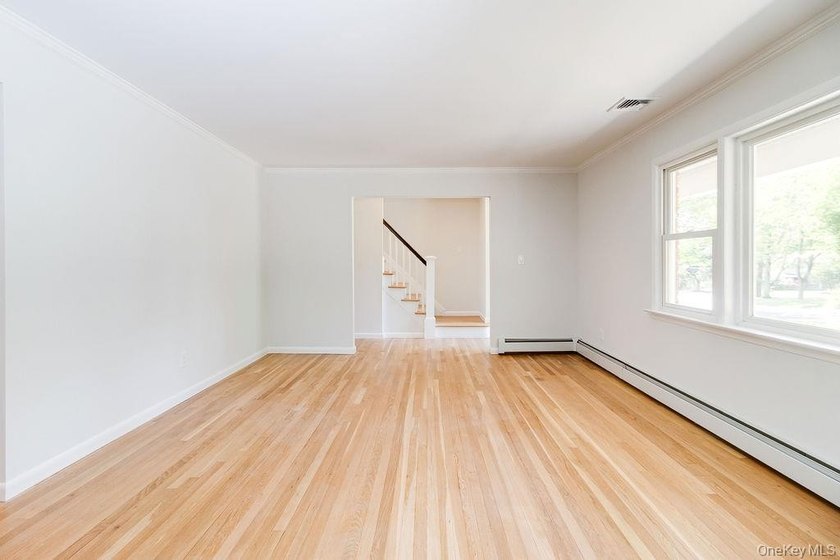 ~Move in ready with all new handsome upgrades~ Welcome to 10 - photo 11