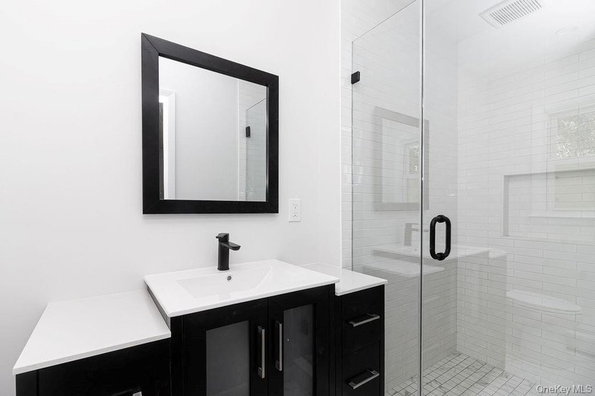 ~Move in ready with all new handsome upgrades~ Welcome to 10 - photo 37