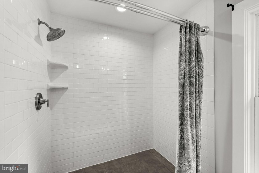 OPEN HOUSE Tomorrow! Sunday, July 12 from 12-3pm. Experience - photo 27