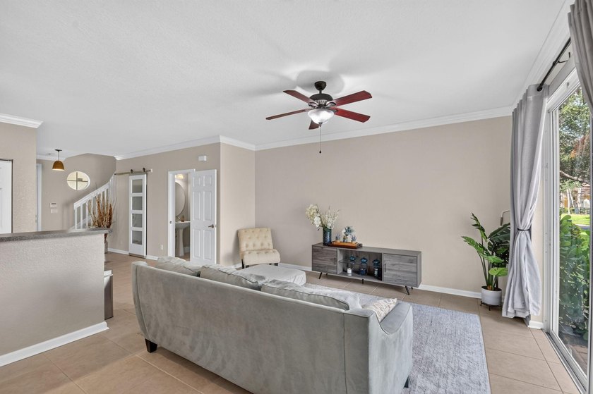Truly gorgeous and well kept townhome in East Boynton Beach - photo 10