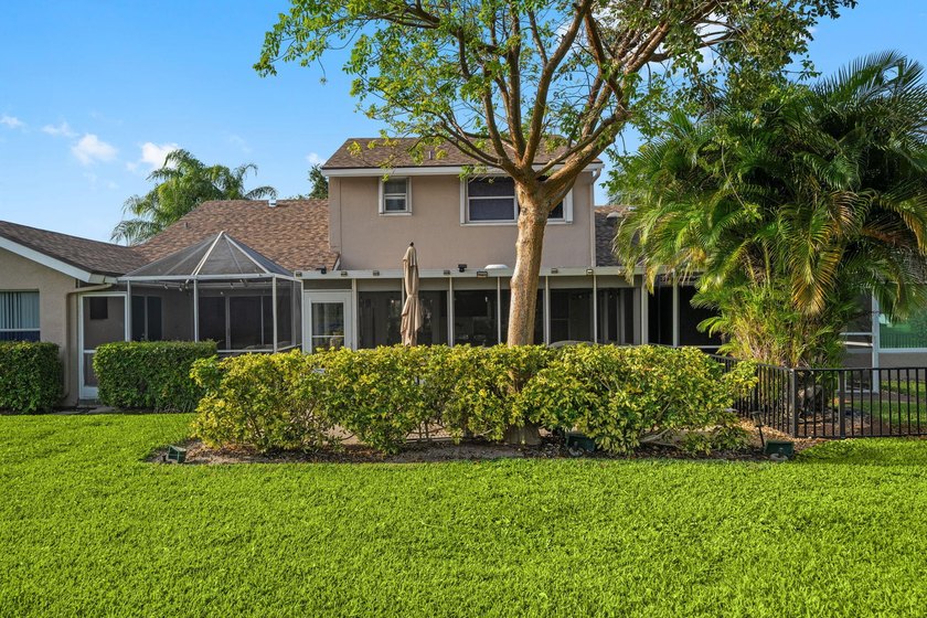 Don't miss this opportunity! Beautifully updated townhouse - photo 21