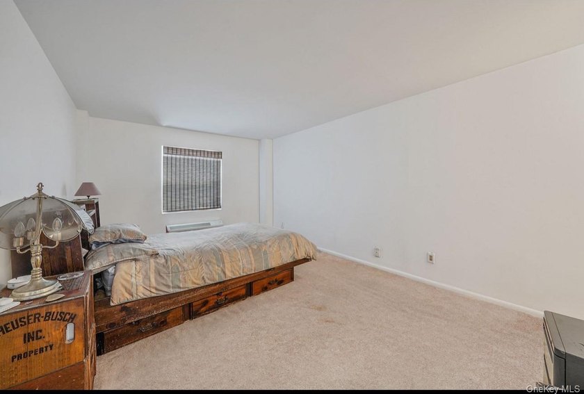 Luxury Building along beautiful Long Beach boardwalk, Beautiful - photo 22