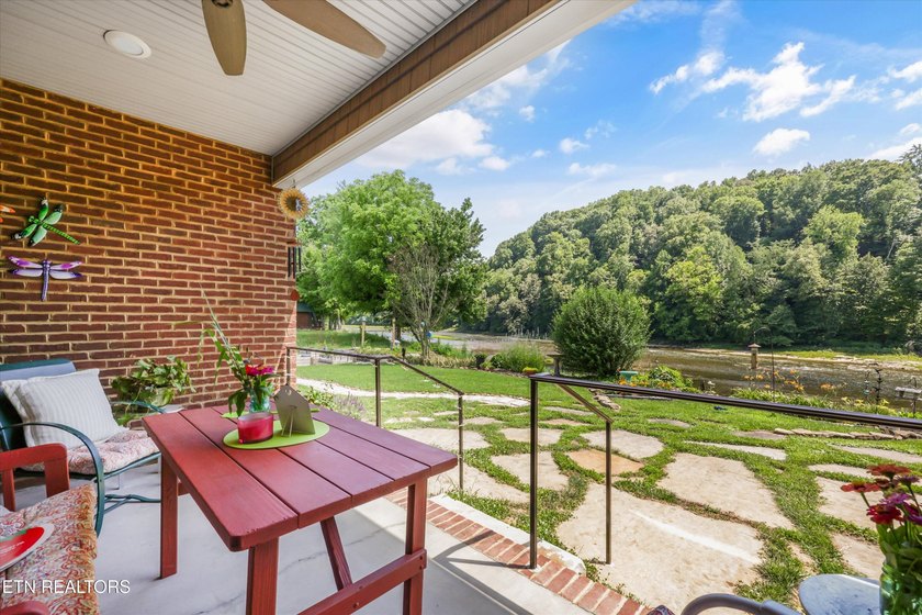 Wake up to breathtaking views of the Holston River from this - photo 8