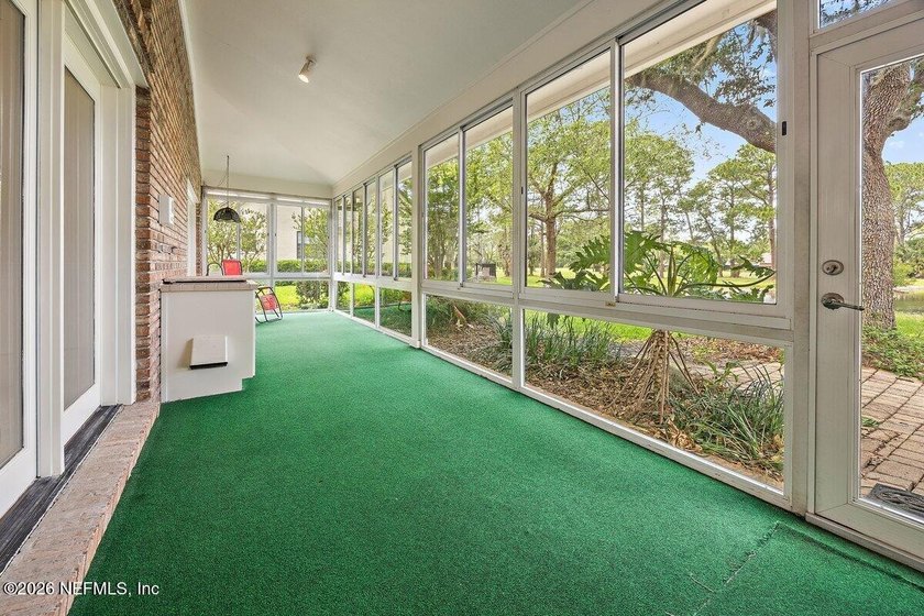 First time on the market! A lovingly maintained Hidden Hills - photo 7