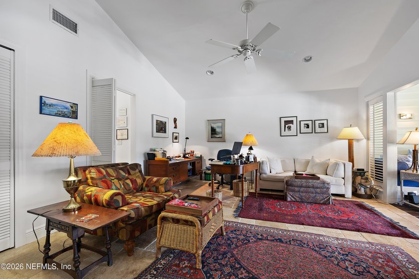 A spectacular WOW home, 3200 sq. ft. on one floor with no steps - photo 7
