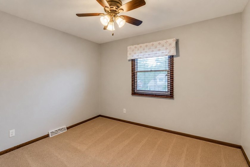 LAKE ACCESS! Spacious 4-bedroom, 2.5-bath quad-level home in - photo 18