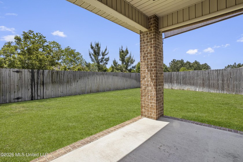 NEW LISTING in Southpointe - Ocean Springs! Tucked away on a - photo 29