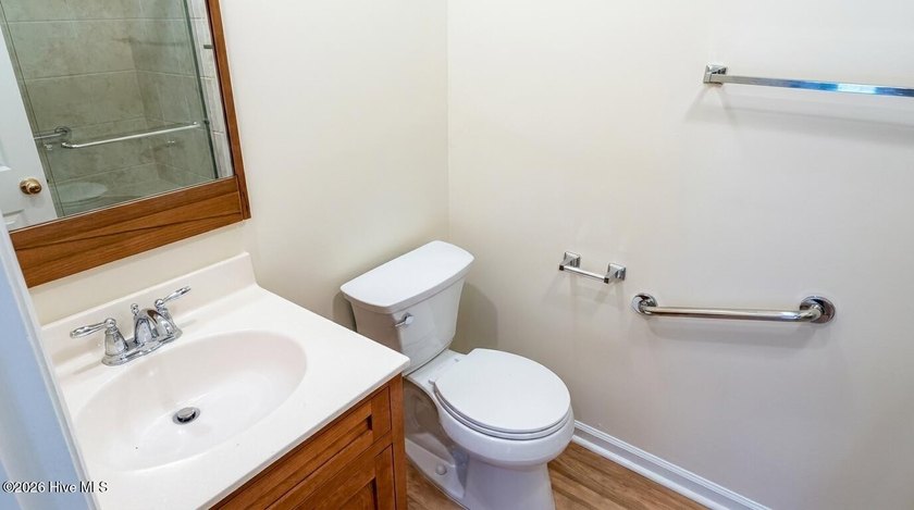 Centrally located in the heart of Wilmington, this beautifully - photo 11