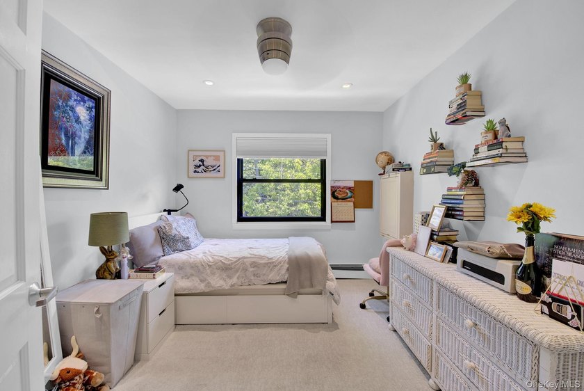 Don't miss this beautifully fully renovated 2-bedroom, 1-bath - photo 14