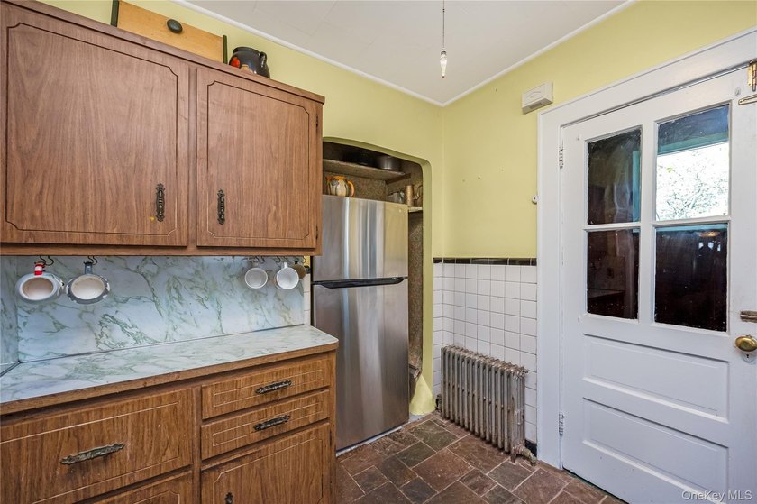 Welcome home to this charming 4 bedroom cape in the heart of - photo 14