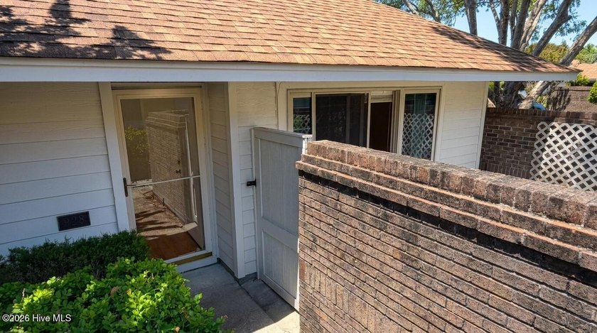 Centrally located in the heart of Wilmington, this beautifully - photo 17