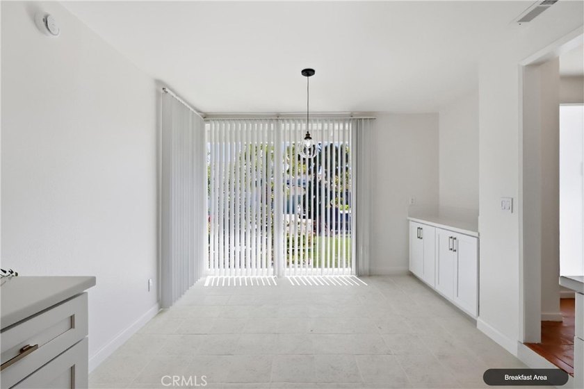 Welcome to this beautifully maintained and thoughtfully updated - photo 10