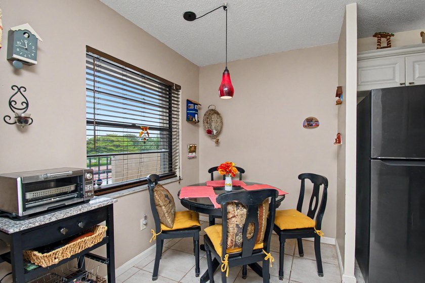 GORGEOUS 2/2 CONDO IN BOCA RATON, RARELY AVAILABLE 4TH FLOOR - photo 12