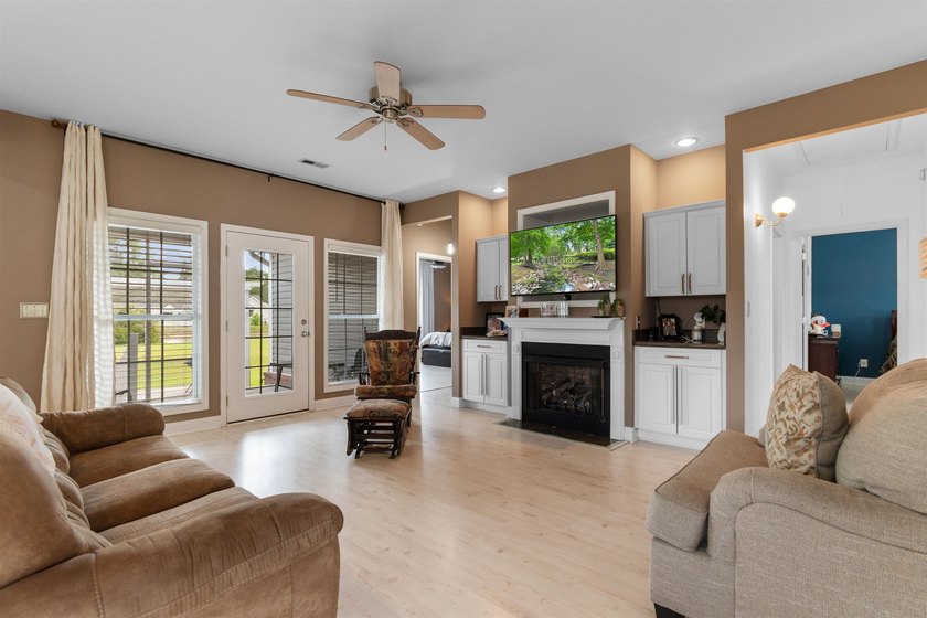 Welcome to 493 Garden Avenue in Georgetown, SC! Situated on a - photo 15